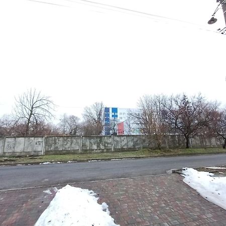 Дом С Удобствами, Возле 3 Городской Больницы Tscherkassy Exterior foto